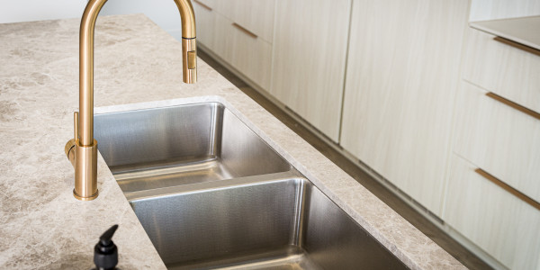 Comprar / Vender Casas Unifamiliares y Chalets en Mataró · con Cocinas de Diseño