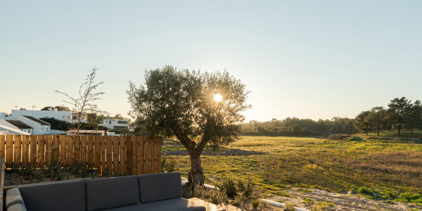 Comprar / Vender Casas Unifamiliares y Chalets en Mataró · con Jardín