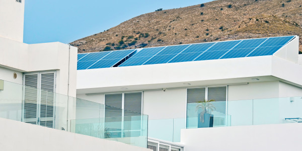 Comprar / Vender Pisos y Plantas Bajas en Mataró · con Placas Solares