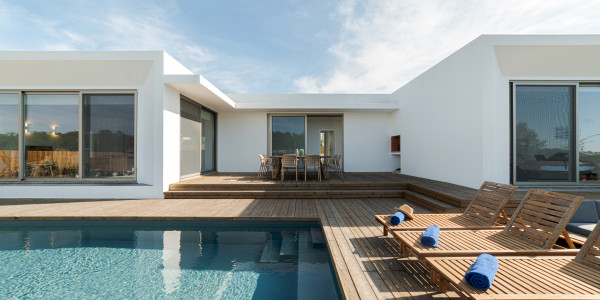 Compraventa de Inmuebles en Mataró · Casas Diseño Minivalista